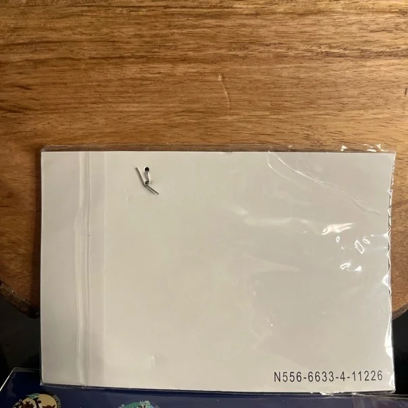 Disney Cast Member Exclusive 2011
Family Holiday Celebration
Christmas Ornament - Picture 3 of 3